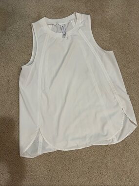 ATHLETA Casual White Sleeveless Athletic Tank